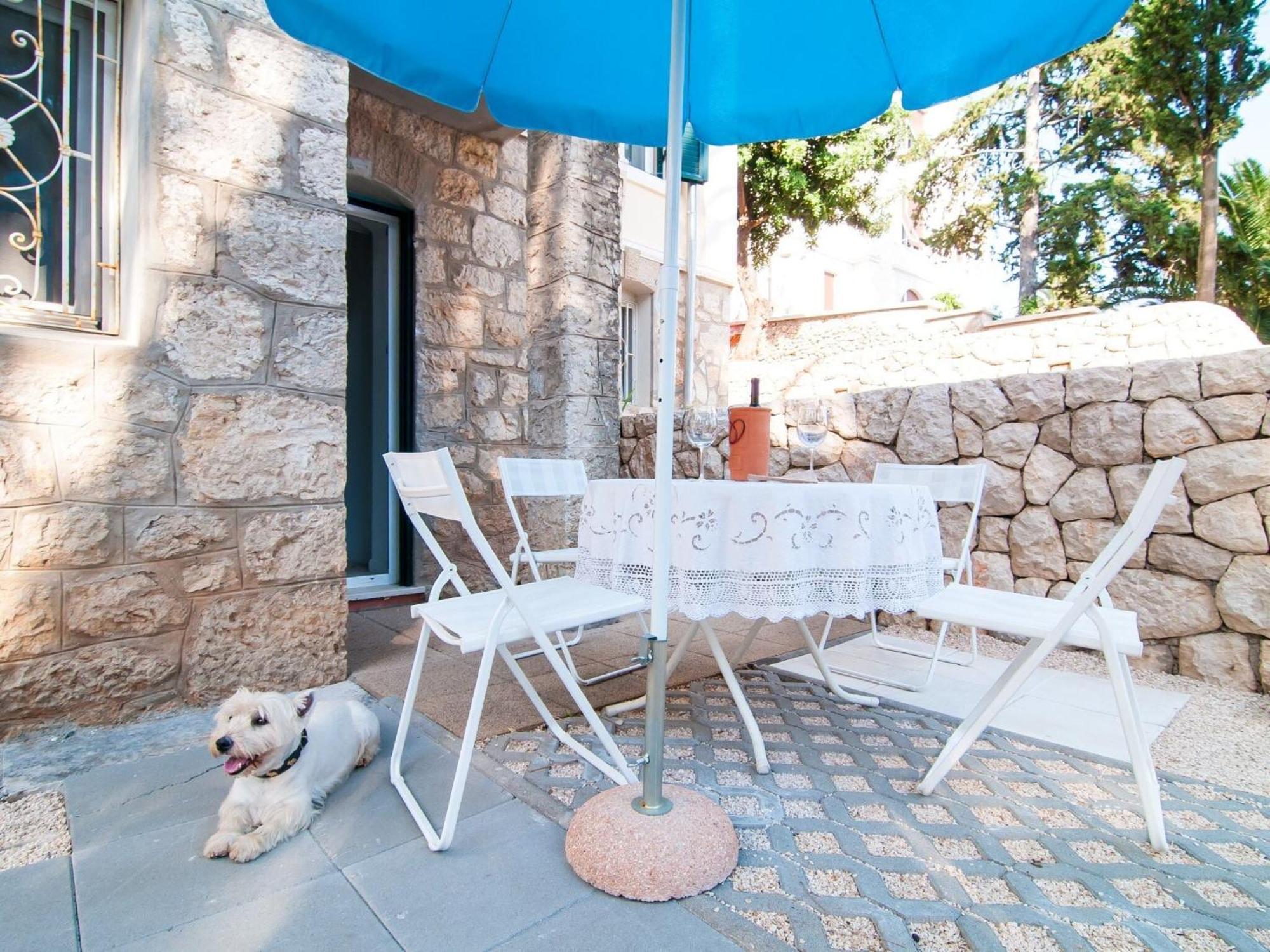 Carmen & Tosca - Two-bedroom With Terrace
